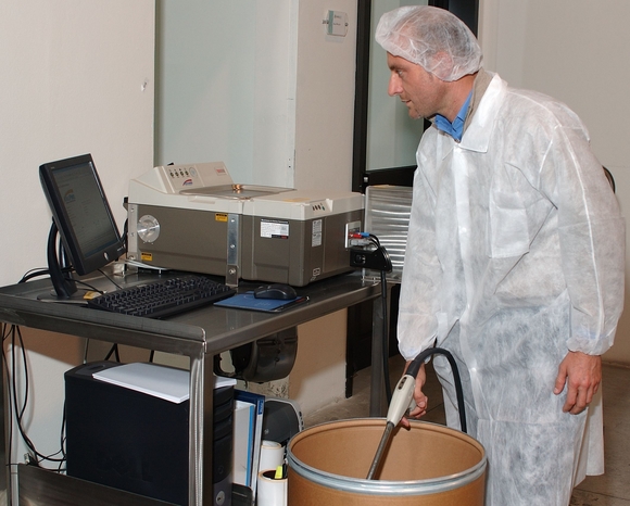 Abiogen Pharma chooses Antaris FT-NIR platform for raw materials analysis