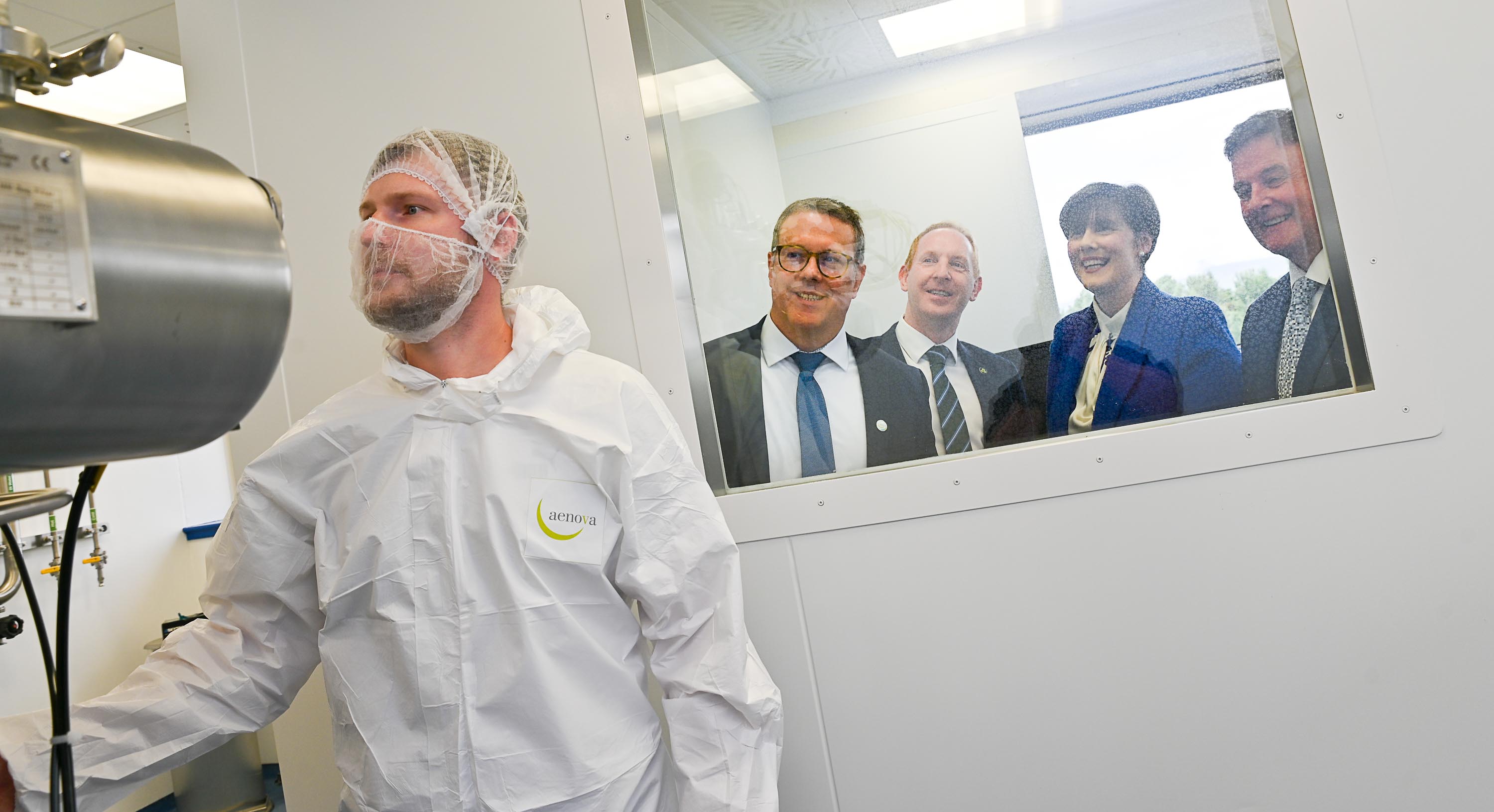 Florent Bordet, Chief Scientific Officer at Aenova, Michael Lohan, CEO of IDA Ireland,
Norma Foley, Minister for Children, Disability and Equality and Aidan Spillane, Managing
Director at the Aenova Killorglin site at the opening ceremony (Photo: IDA Ireland)