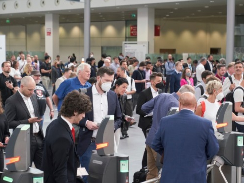 analytica and ceramitec to be held two weeks ahead of schedule