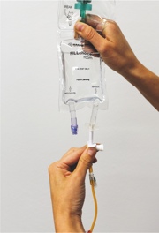 Figure 5 <br>Figures 1 to 5 show a typical drug reconstitution process using the Fillchoice room vial-in-a-bag