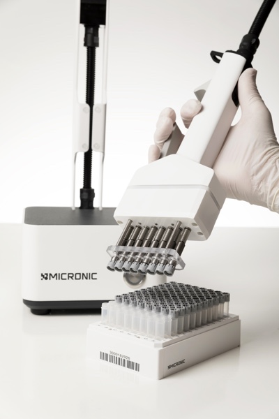 Micronic screw recappers receives design award