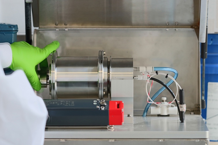 Aston Particle Technologies boosts R&D with new benchtop systems 