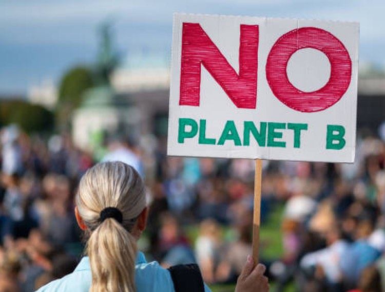 AstraZeneca commits to $1bn plan to reduce global carbon by 2030