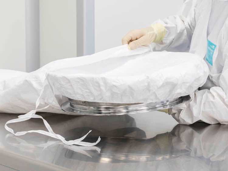 Autoclave packaging for efficient sterilisation
