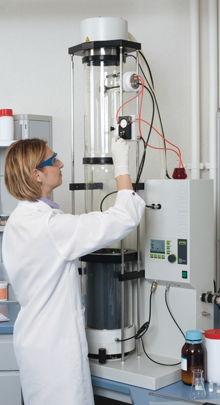 Buechi nano spray dryer generates particles from minimal sample quantities at high yields
