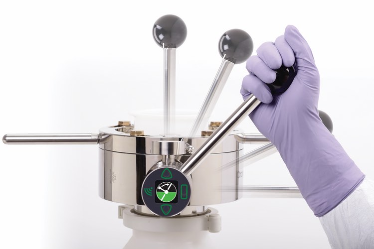 Butterfly valves: Containment and monitoring for API transfer
