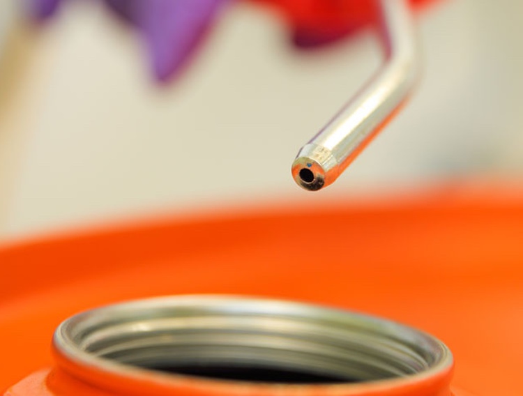 Caldic Benelux adds third cleanroom to expand filling services