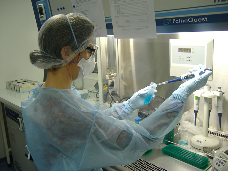 Closing the gap between biotherapies and their quality control
