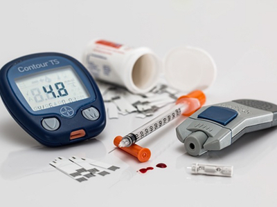 Collaboration in bispecific-small-molecule drugs for metabolic disease