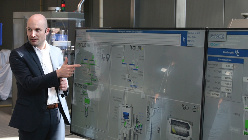 Continuous pharmaceutical manufacturing