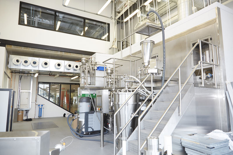 At the heart of the university’s plant is GEA’s ConsiGma, a multipurpose platform that has been designed to transfer powder into coated tablets in development, pilot, clinical and production volumes in a single compact unit