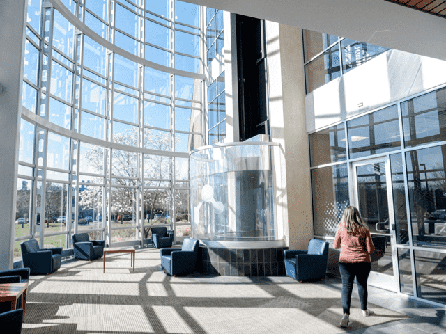 Curia receives 2024 CDMO leadership award
