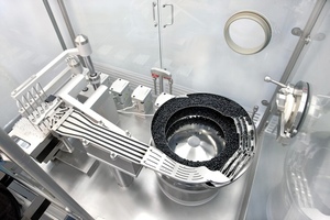 Dara SFL syringe filling and plugging machine handles 35 units a minute