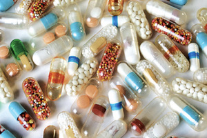 Delivering fixed-dose combination therapies with hard capsules: part I