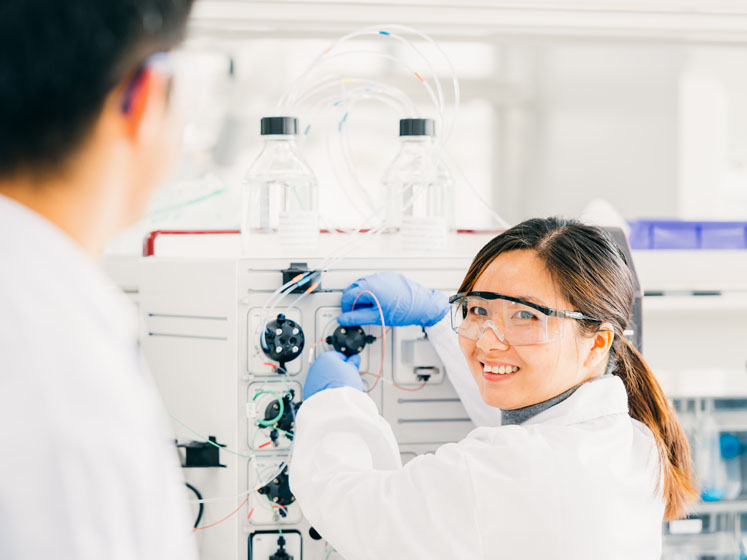 Determining extractables in chromatography resins in the light of the upcoming USP <665>