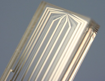 Dolomite develops lab-on-a-chip with integrated electrodes