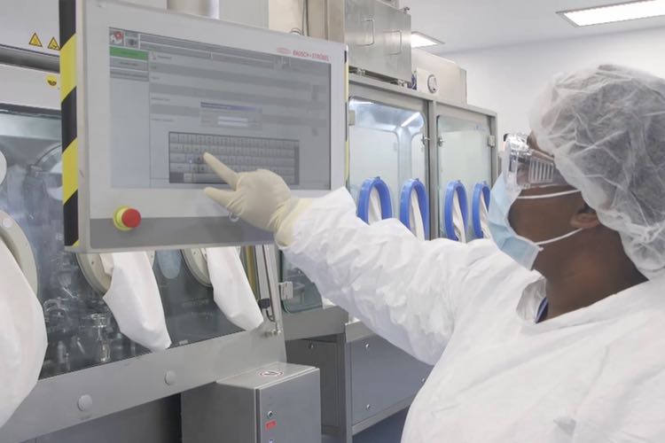 Evonik expands manufacturing capacity in the US and Canada