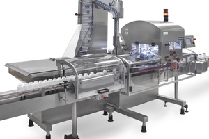 High-speed capping machine caps 300 bottles/min