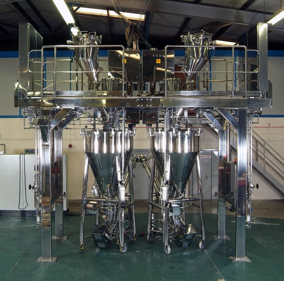 Hosokawa milling system delumps AstraZeneca APIs