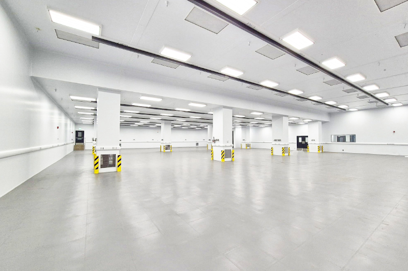 How to overcome the challenges of constructing a new cleanroom in an old facility