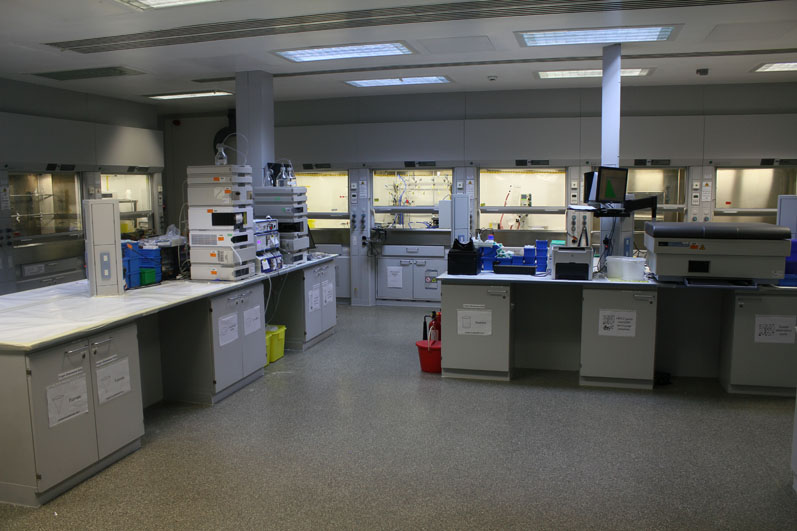 Isotopic API labelling with carbon-14