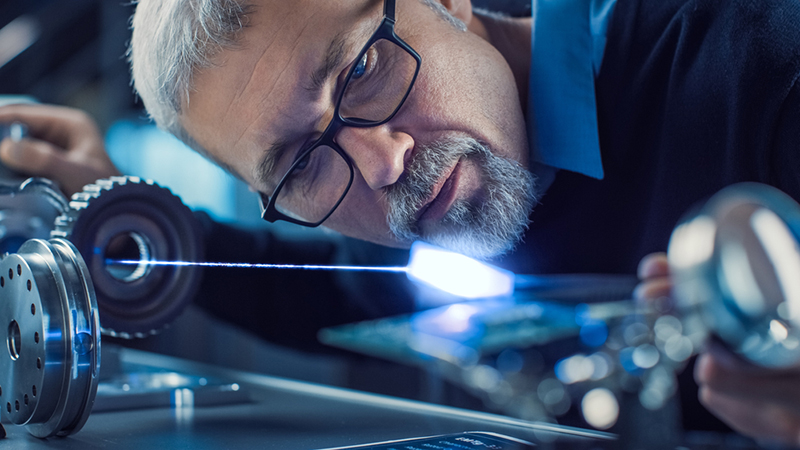 Laser applications in chemistry