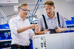 Leybold GmbH releases dry compressing screw vacuum pump VARODRY