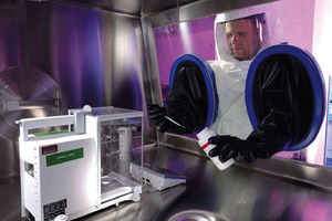 Linking biological molecules to highly potent APIs