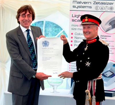 Lord Lieutenant presents 2010 Queen’s Award to Malvern Instruments