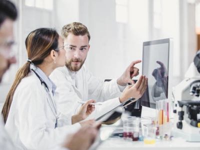 MedPharm and Palvella extend partnership