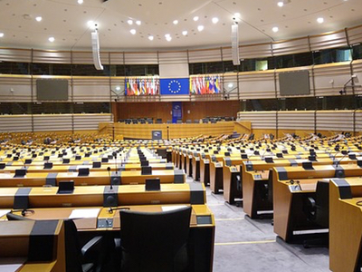 MEPs criticise lack of transparency on R&D costs