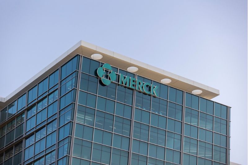 Merck scraps £1bn UK expansion amid concerns as warnings mount over UK’s life sciences competitiveness