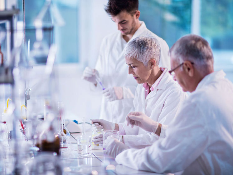 New-generation silica nanoparticles: the next big thing in siRNA delivery systems for cancer treatment?