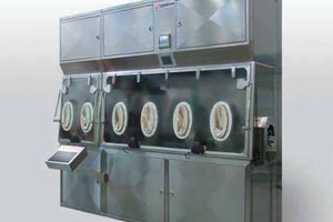 New isolator for containment of pharmaceuticals

