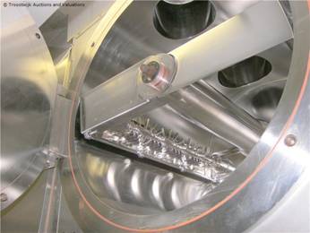 Online auction of pharmaceutical manufacturing equipment
