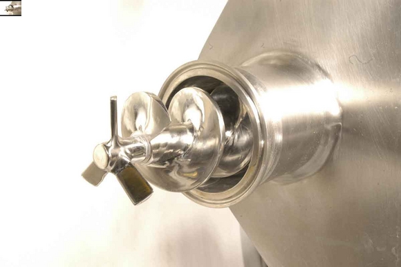 Optimising powder flow
