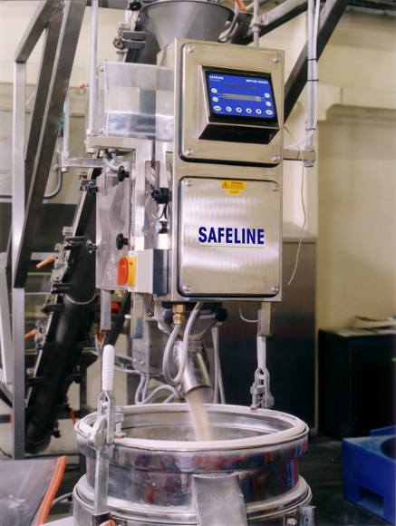 Pharma GF metal detector inspects pharma powders