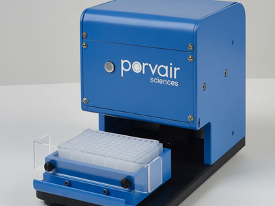 Porvair Sciences introduces new seal applicator for microplates and microtube racks