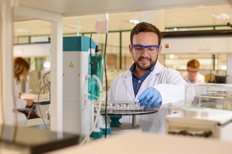 Quay establishes biotherapeutic GMP suites