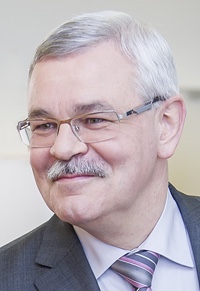 Raumedic restructures its three business units into two