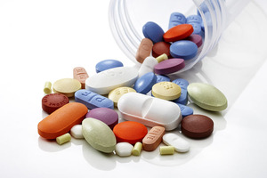 Real-time monitoring of pharmaceutical coatings by optical coherence tomography (OCT)
