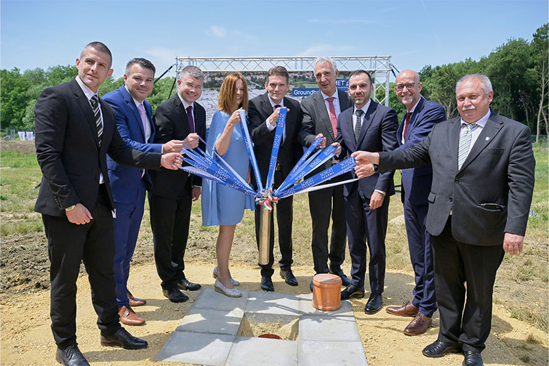 SCHOTT Pharma invests in sterile cartridge production in Hungary