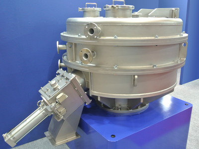 Solvent free coating of ultrafine particles