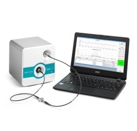 Universal UV-Visible accessory for flow chemistry 