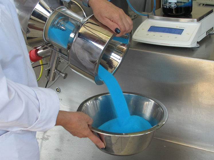 Microcoating trials at InnoTech, the Romaco Innojet test centre in Steinen 