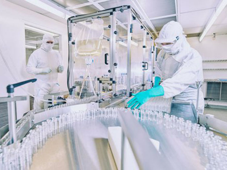 Why plastic packaging is crucial for cleanroom consumables